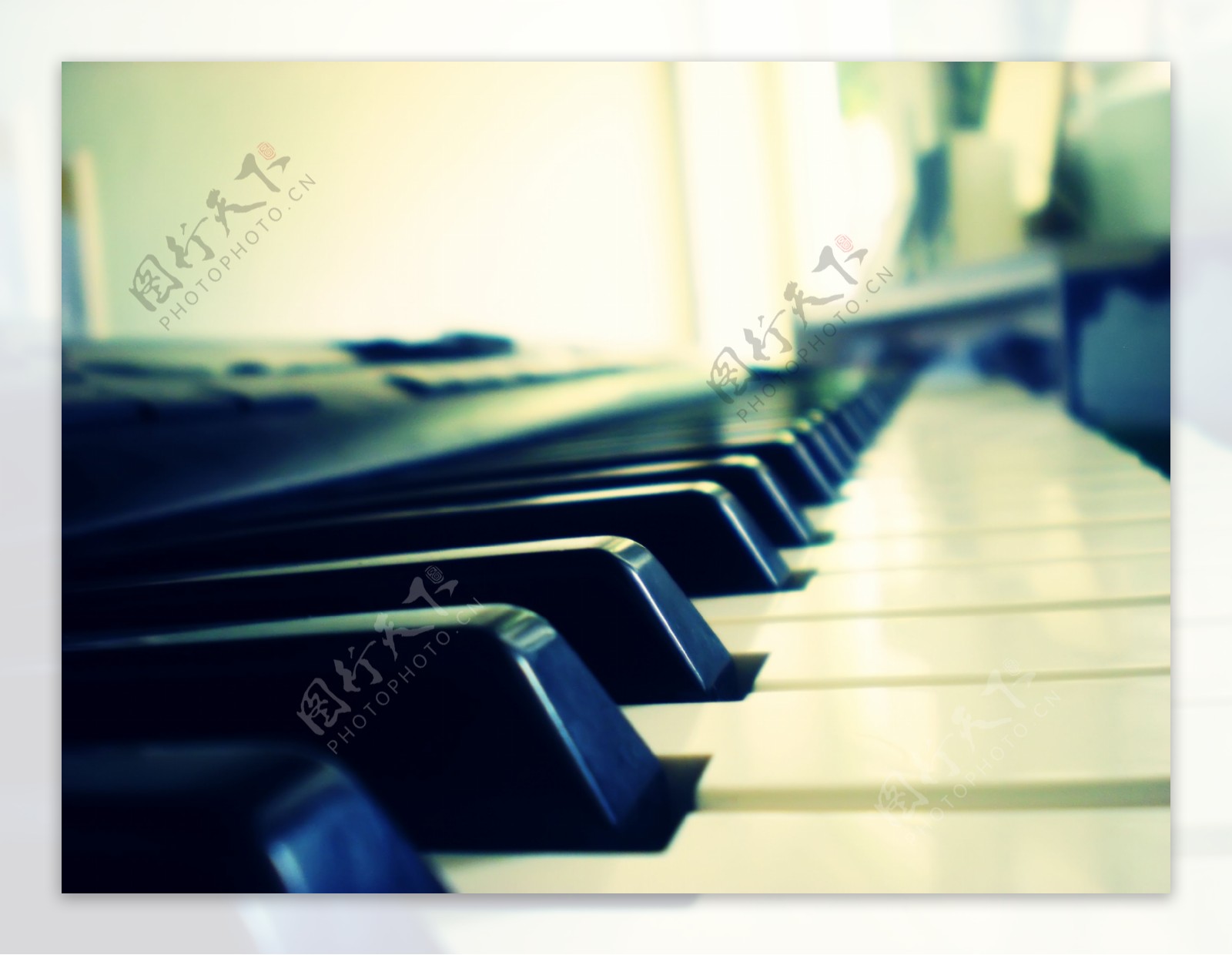 钢琴图片