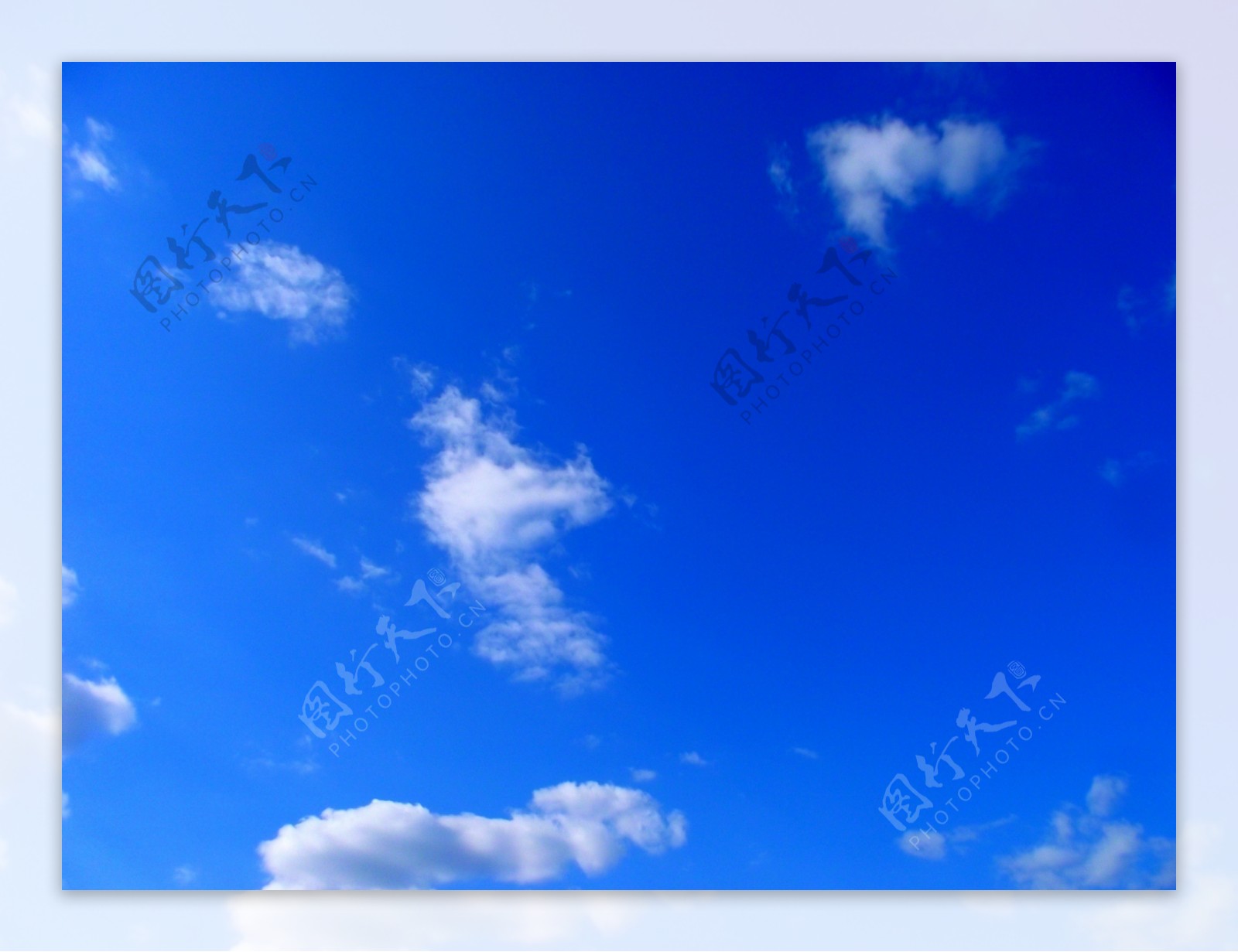 蓝天白云图片背景