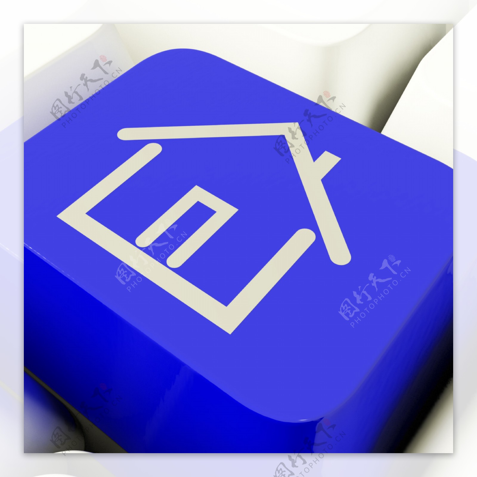 家中电脑钥匙的蓝色标志显示房地产或租金