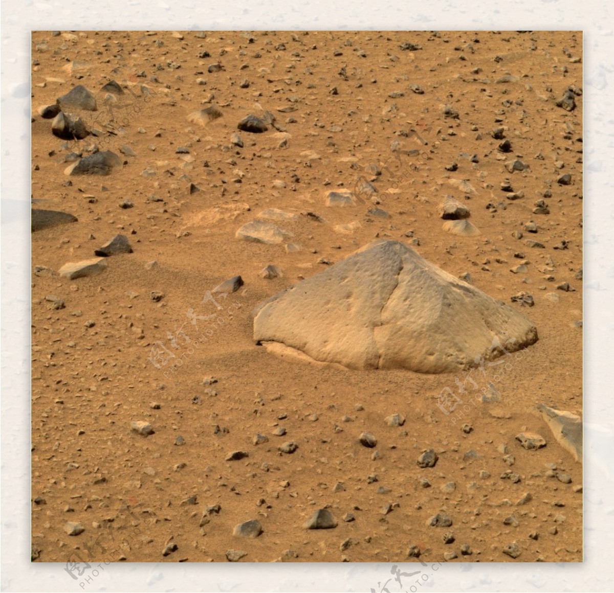 火星登录车发回地球的高清火星图片6