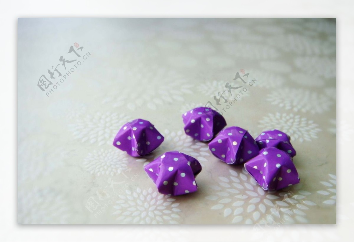 紫色幸运星图片