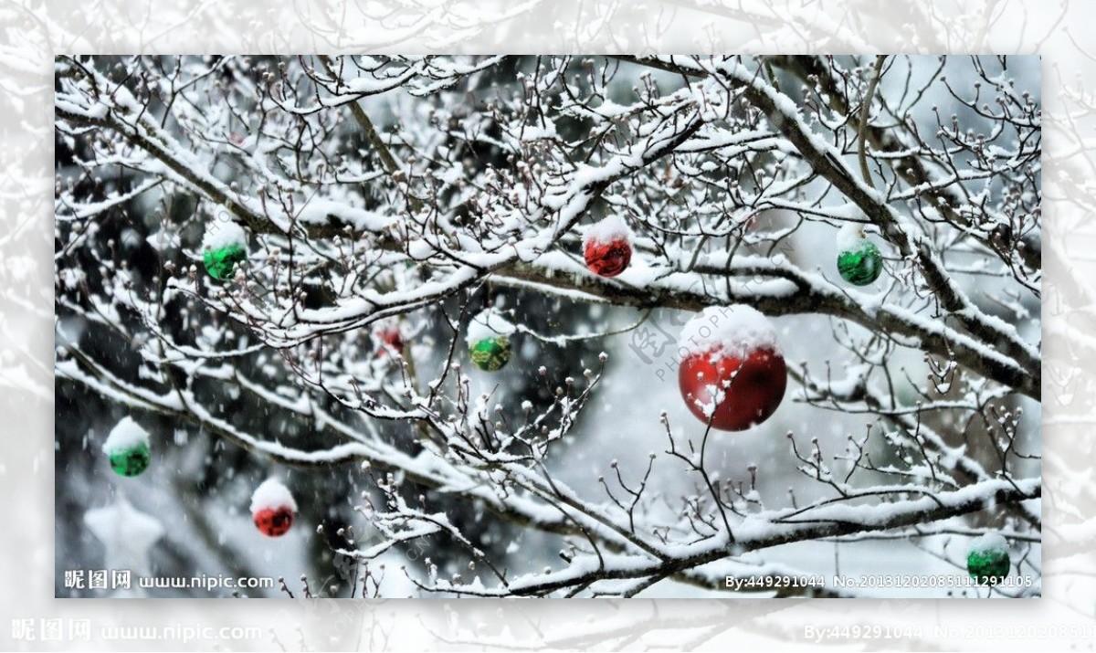 雪树圣诞球图片