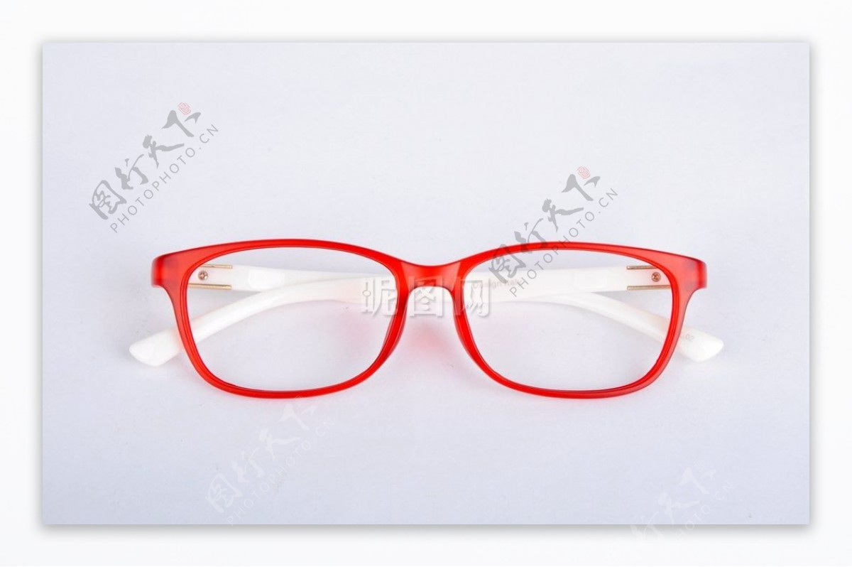 红框眼镜图片