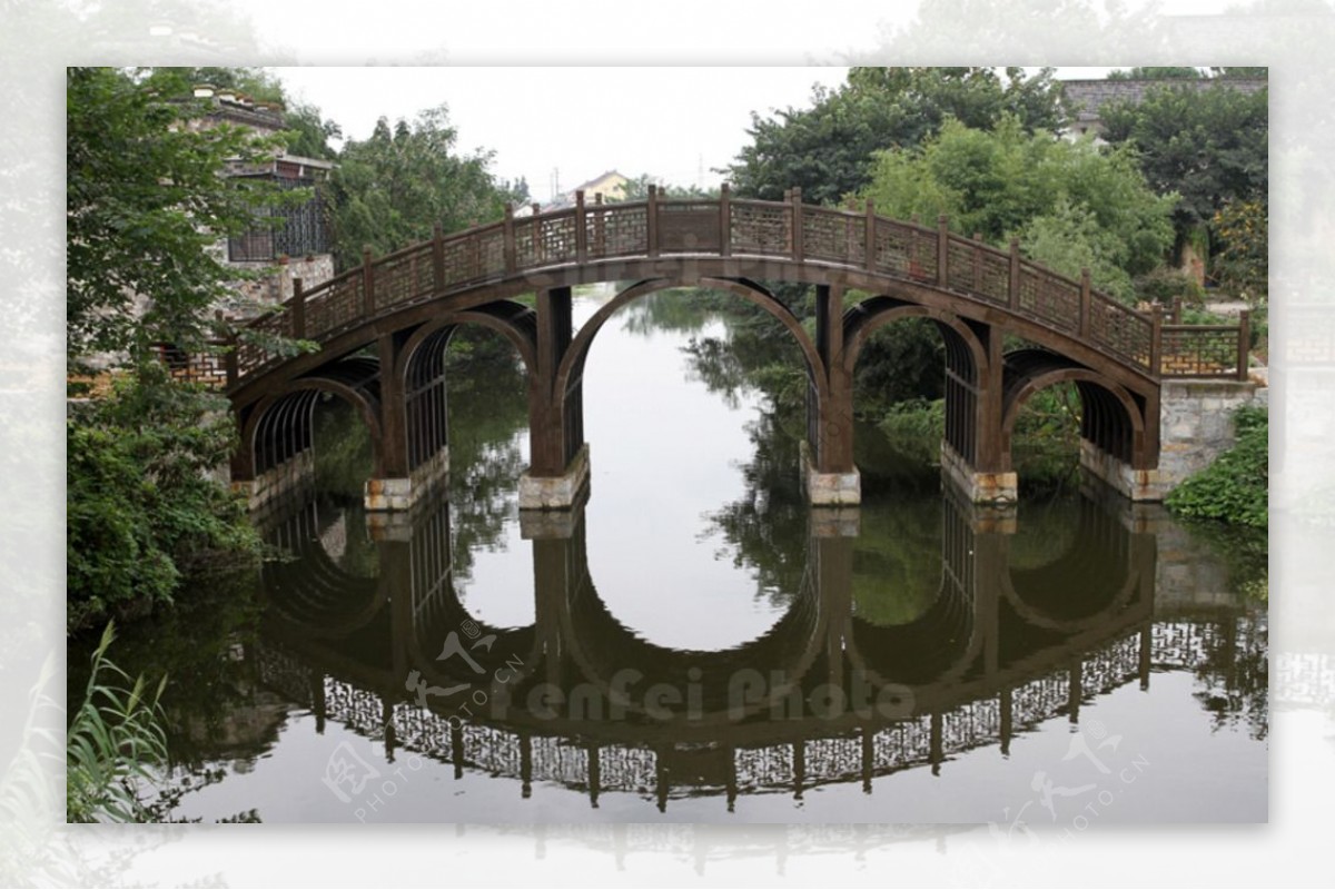 漆桥老街木拱桥图片