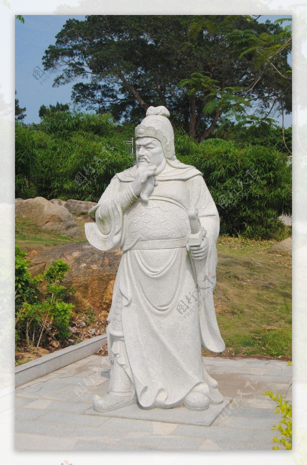 北辰山石雕人像图片