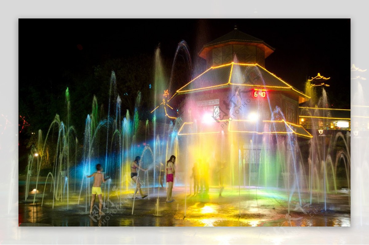 温泉喷泉广场图片