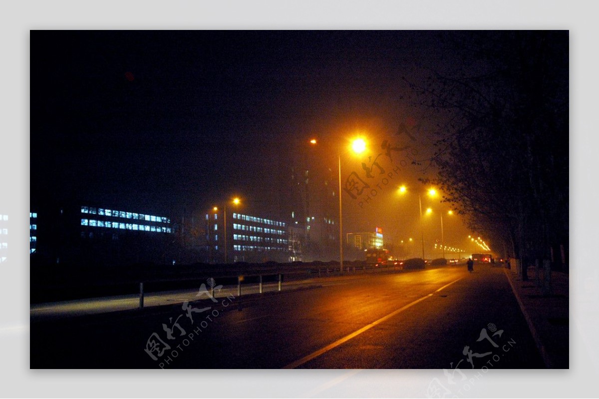 郑州市北环路华北水利学院夜景有噪点图片