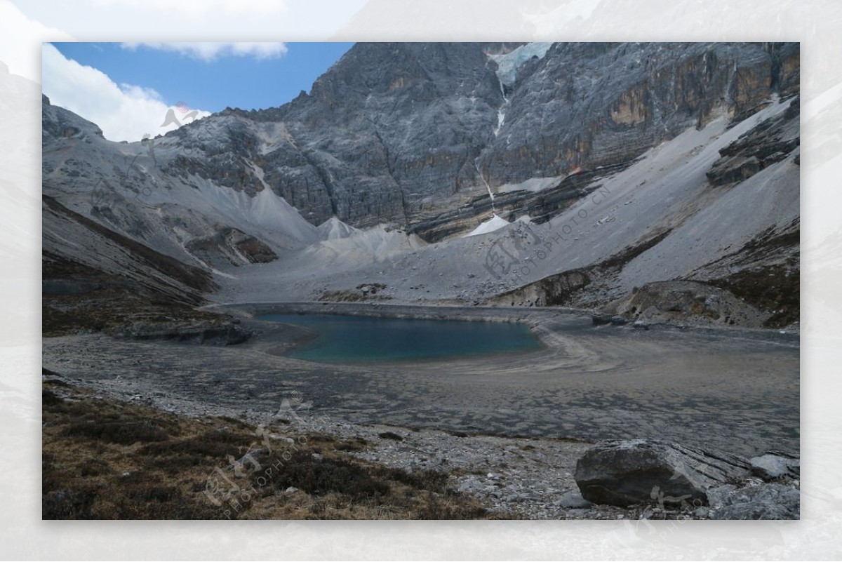 稻城雪山图片