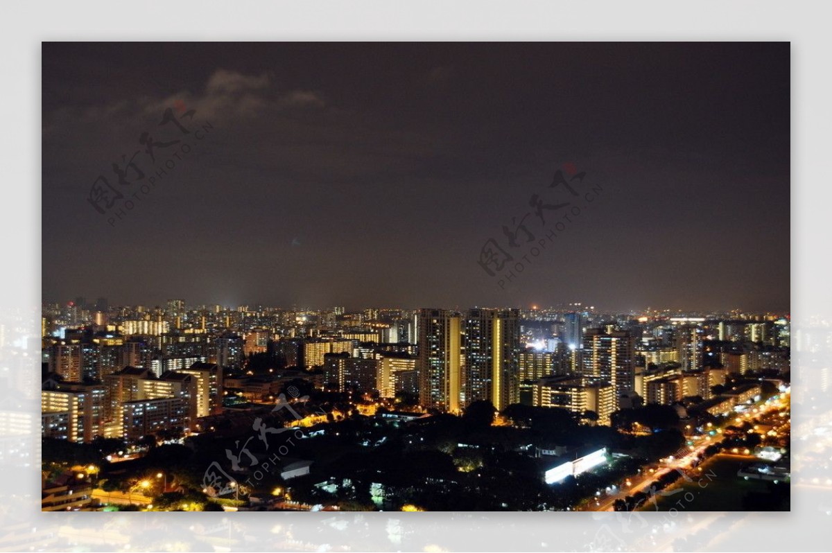 新加坡俯瞰夜景图片
