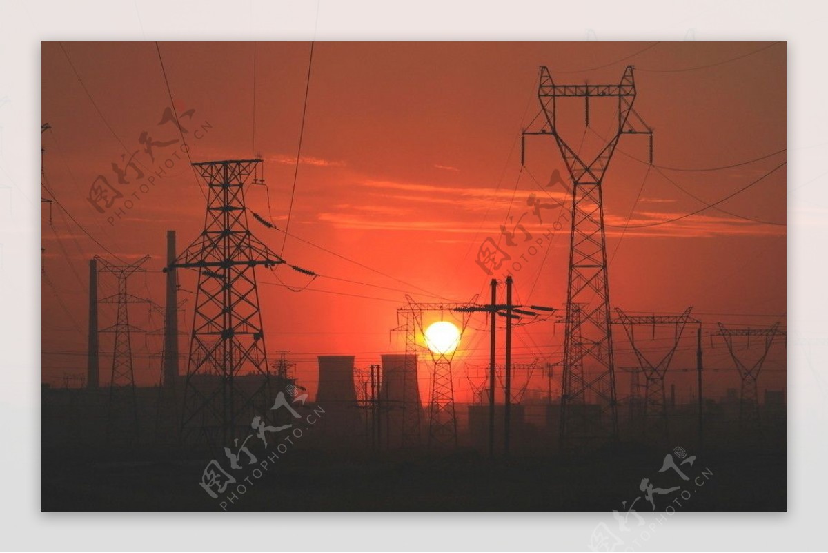 发电站的夕阳图片