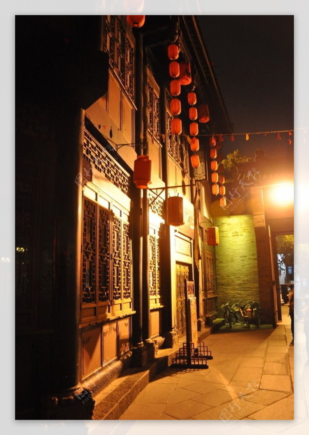 成都锦鲤风情街夜景图片