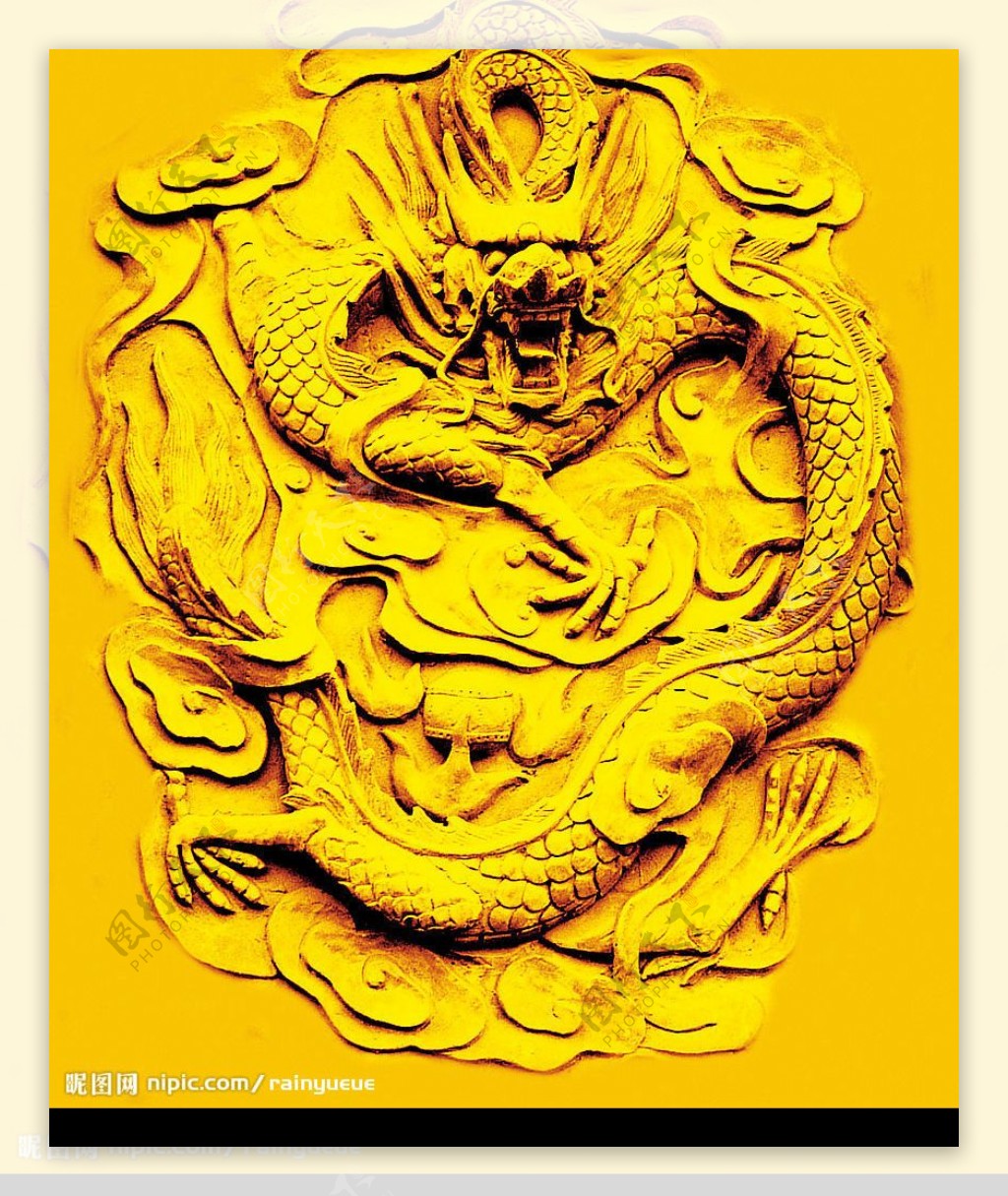 沈阳故宫博物院藏· 清代明黄缎彩绣平金龙袍|吉服|金龙|黄江_新浪新闻