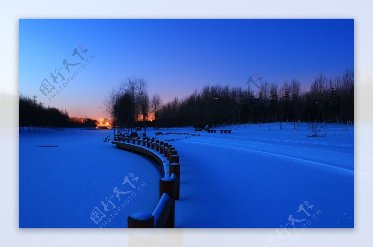 奥林匹克公园雪景图片