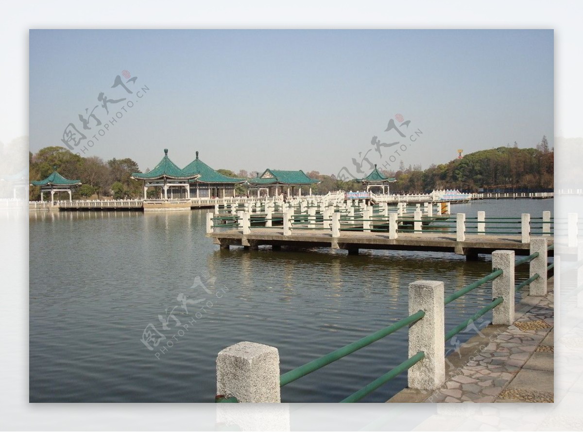 武汉东湖观鱼潭图片