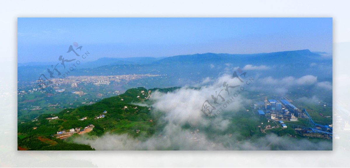 天台山下赤水城图片