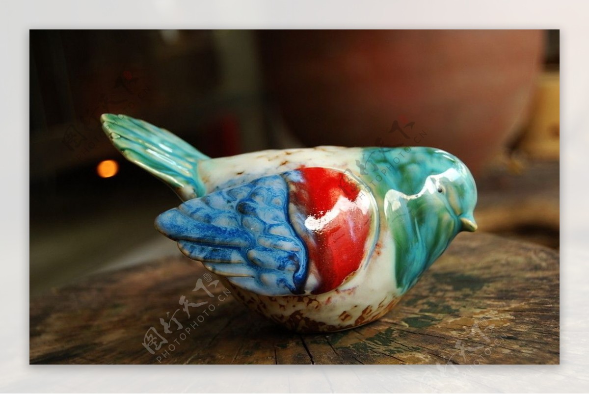 彩釉陶瓷小鸟图片