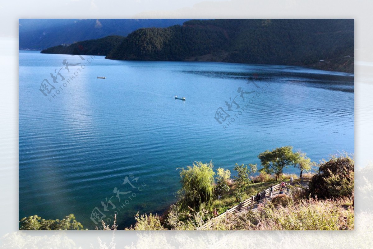 泸沽湖里格半岛图片