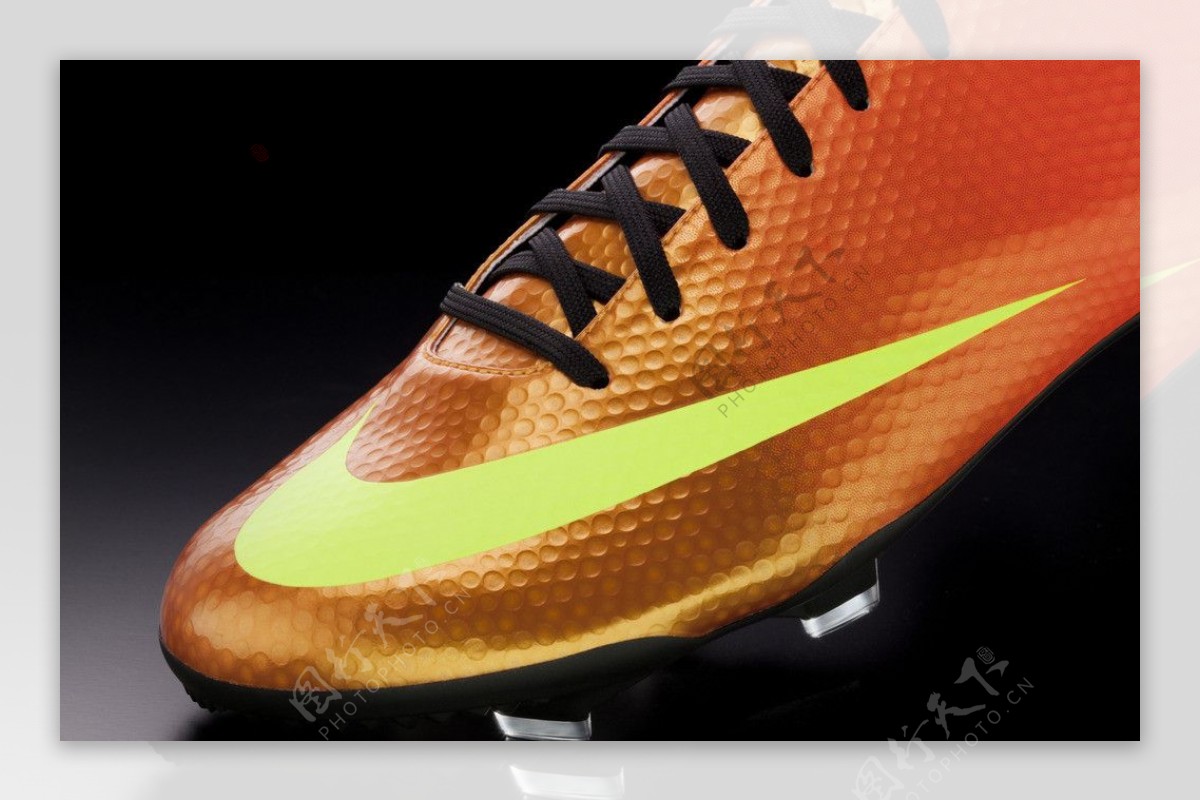 NIKE足球系列C罗广告宣传平面广告图片