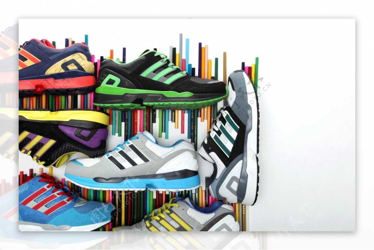 adidas复古跑鞋图片