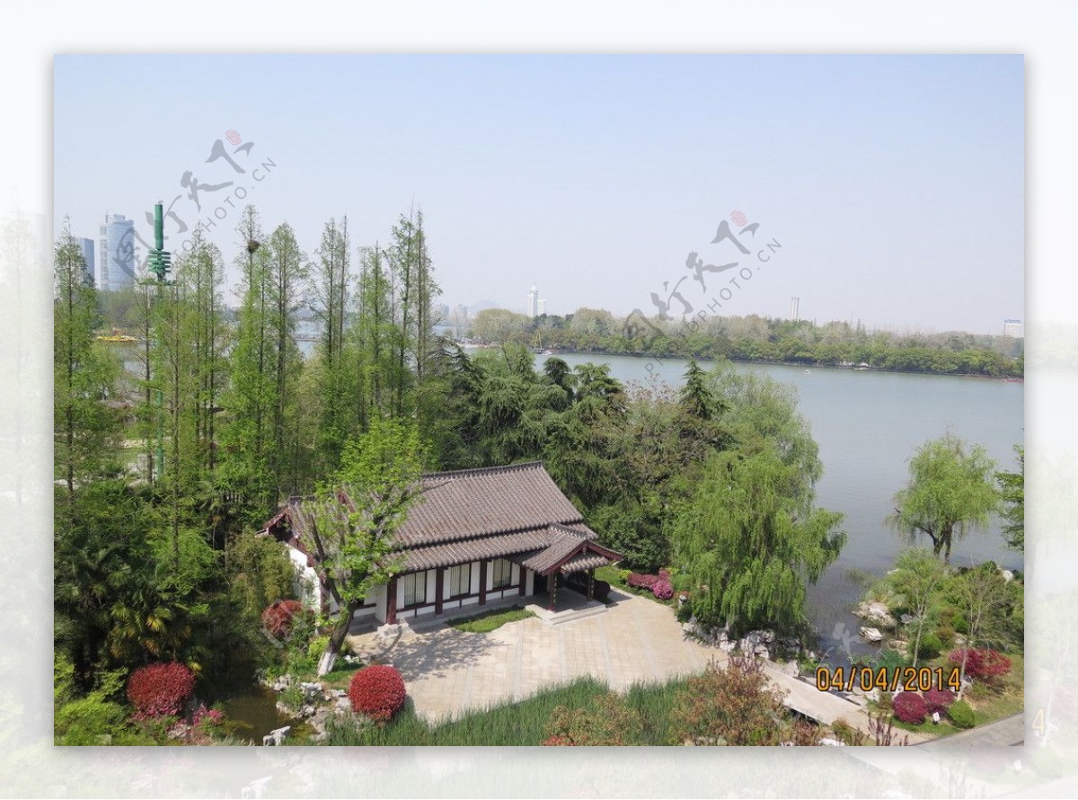 玄武湖古建筑绿色图片