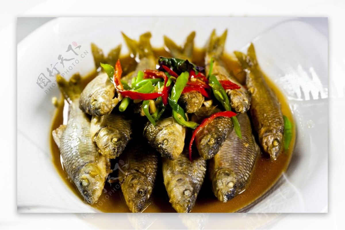 无海鲜不成宴，潮汕人的年夜饭第3道：清蒸石斑鱼 - 哔哩哔哩