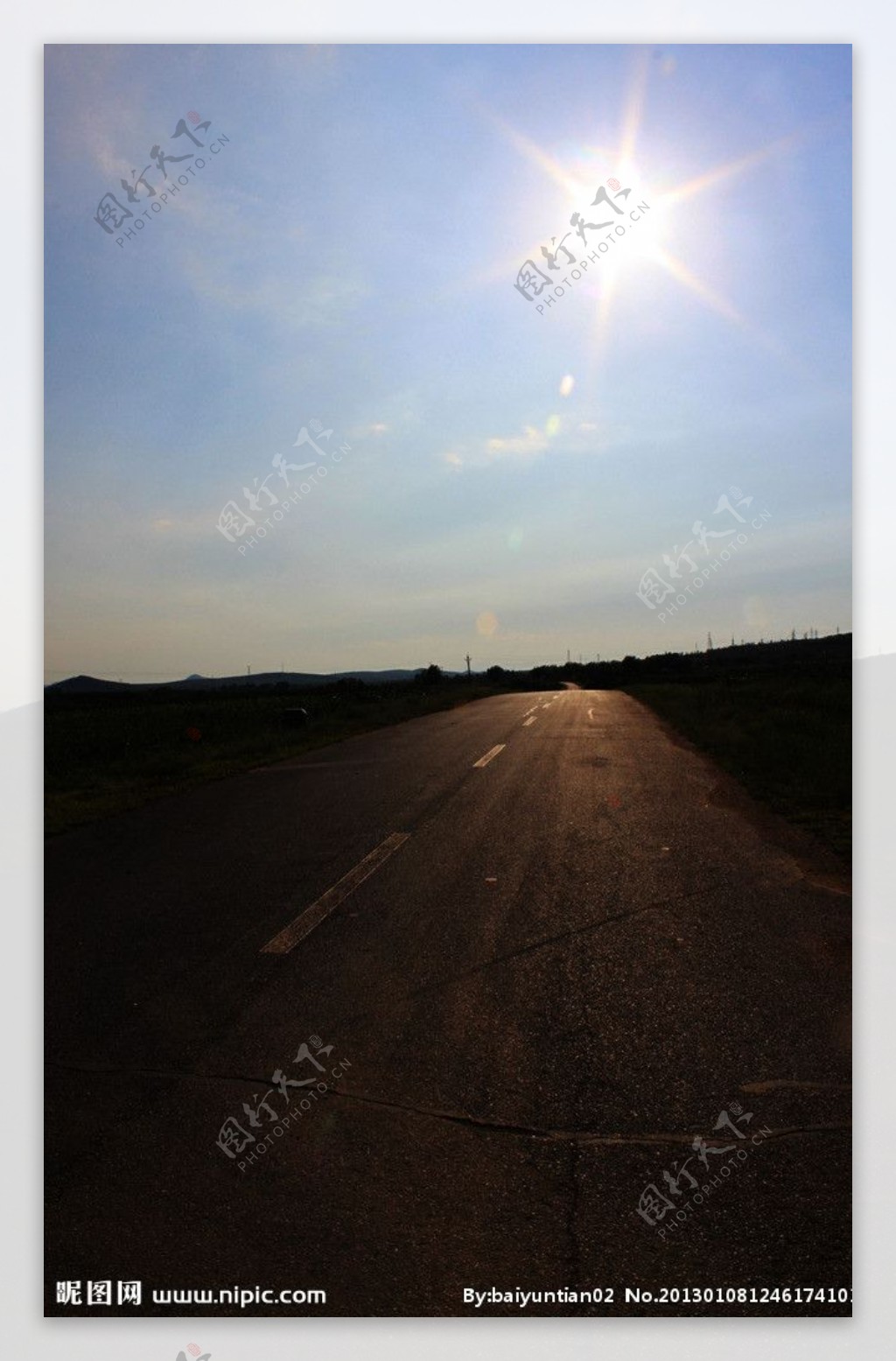 公路阳光图片
