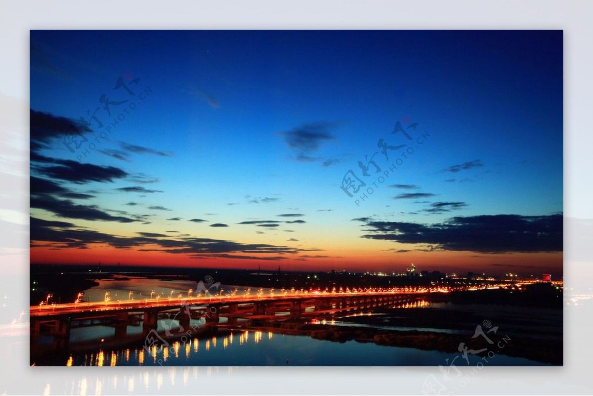 北戴河大桥夜景图片