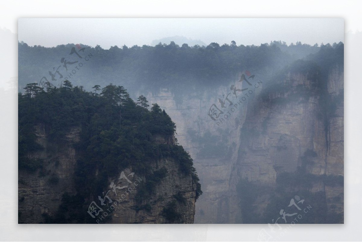 迷雾峡谷图片