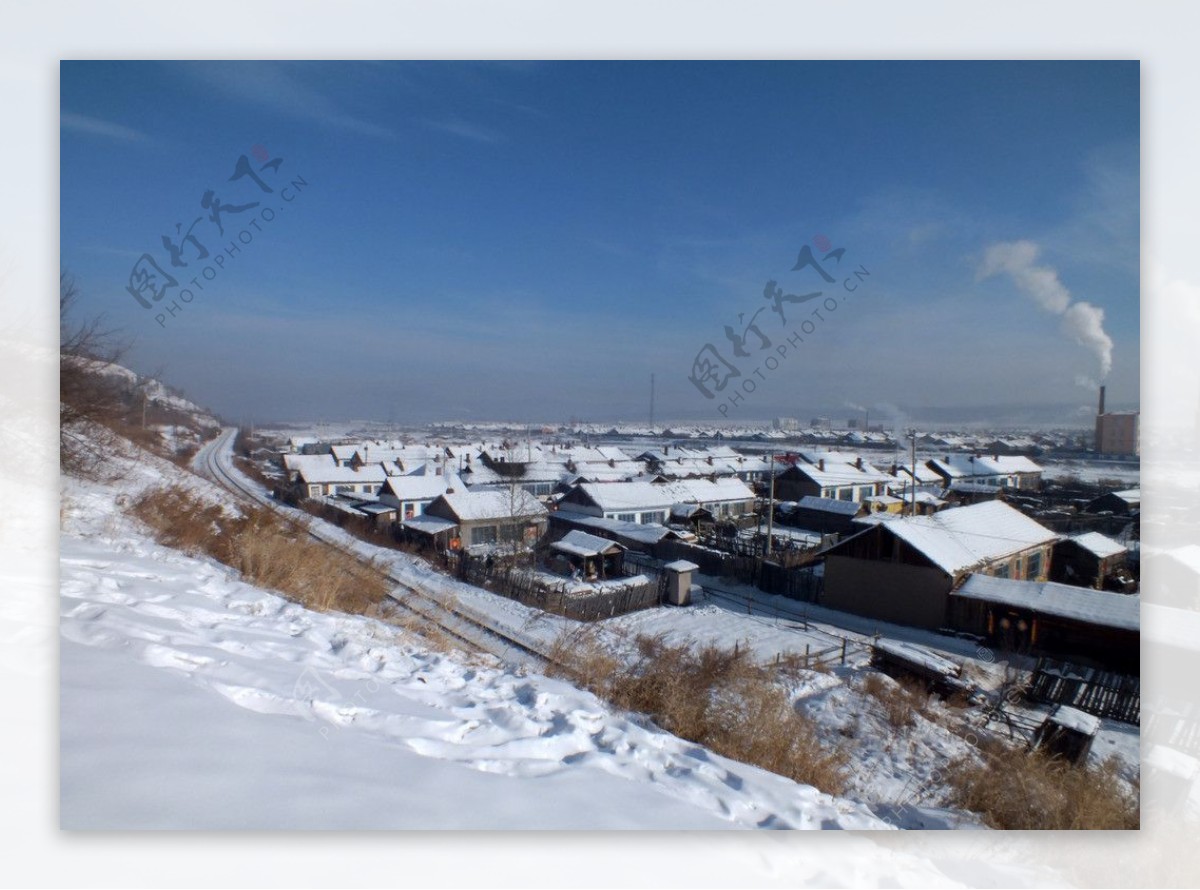 潮查北山冬天下风景图片