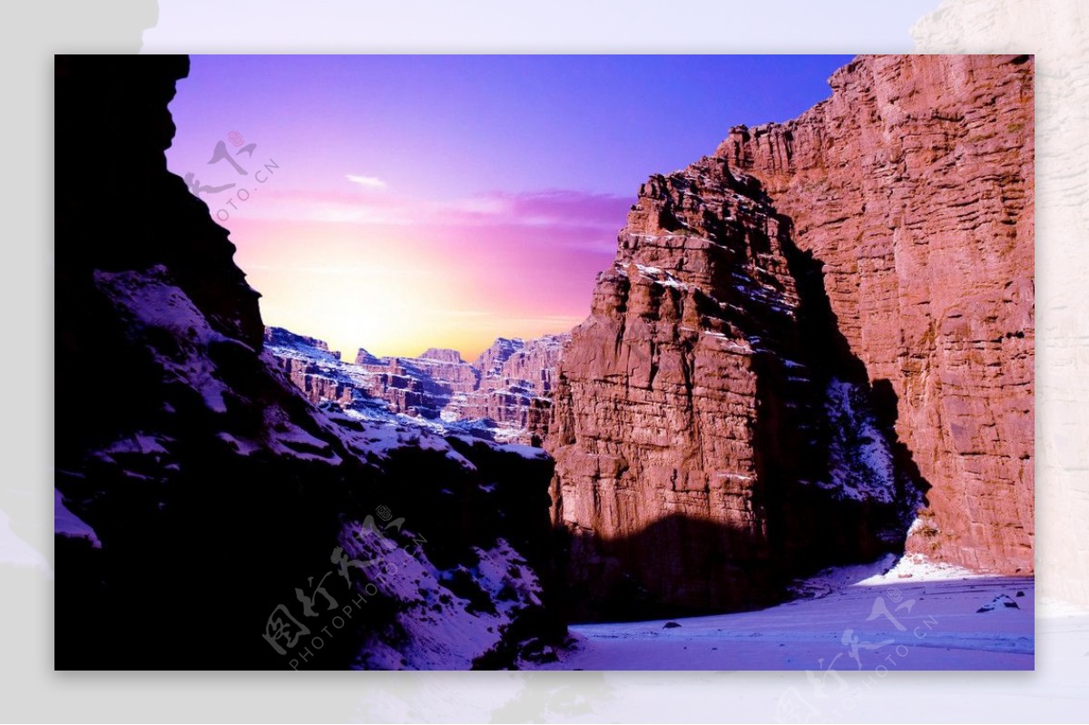 新疆温宿神秘大峡谷图片