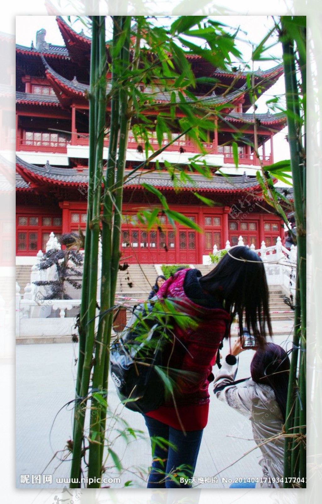 竹子缝里的文博宫图片