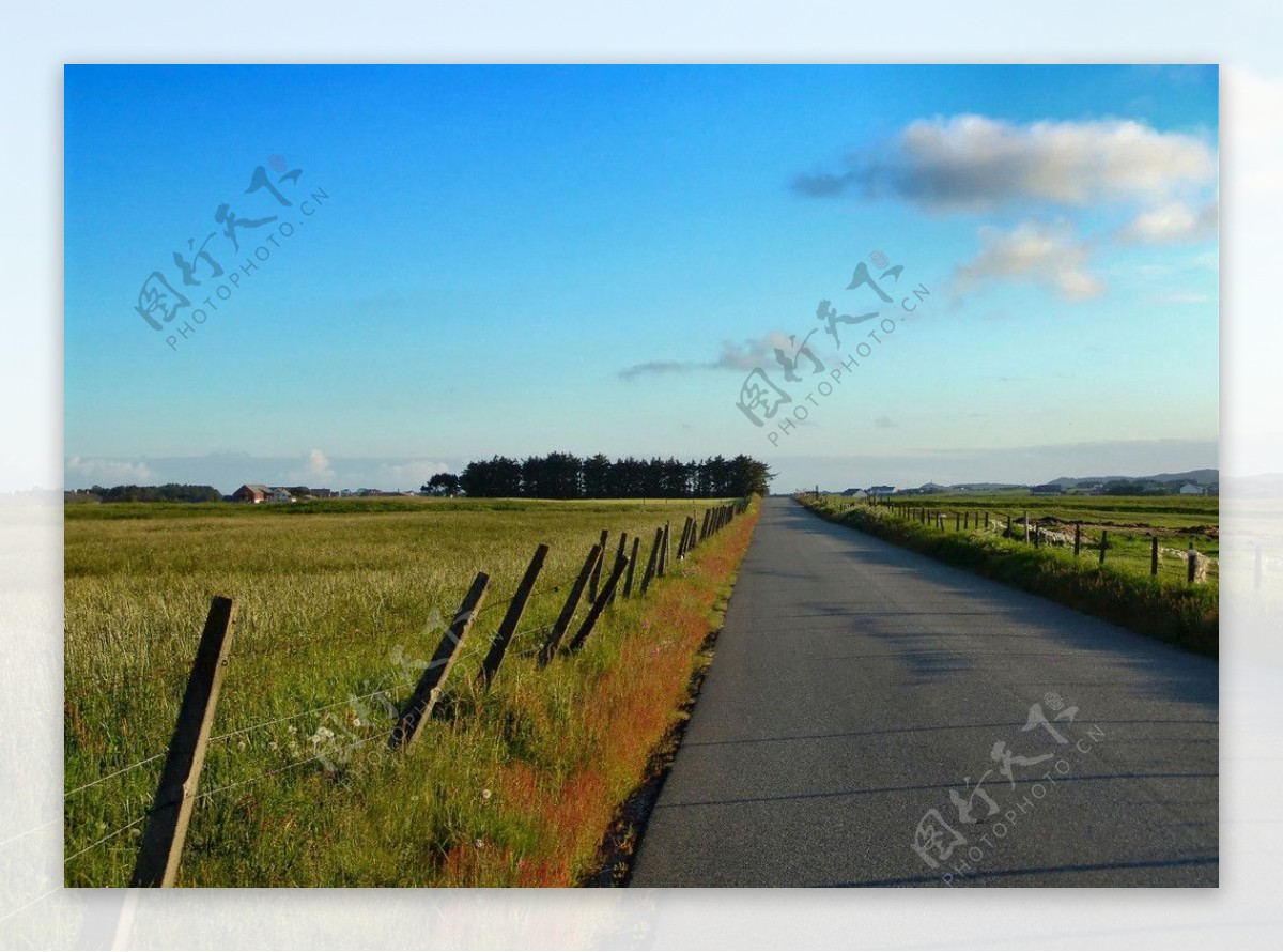 秋季乡村道路图片