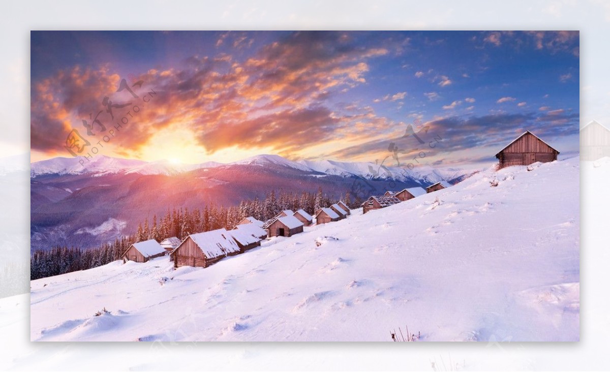 冬季山脉山村雪景图片