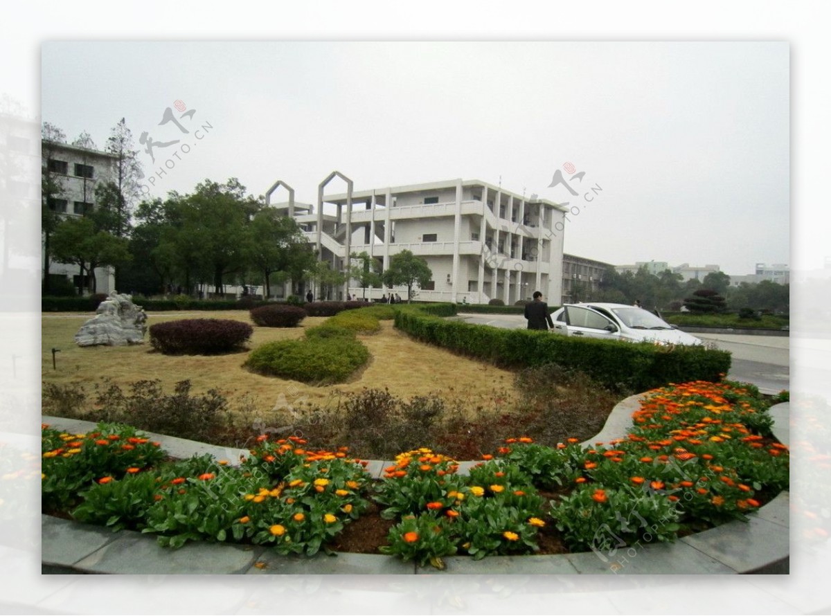 湘潭大学教学楼以及风景图片