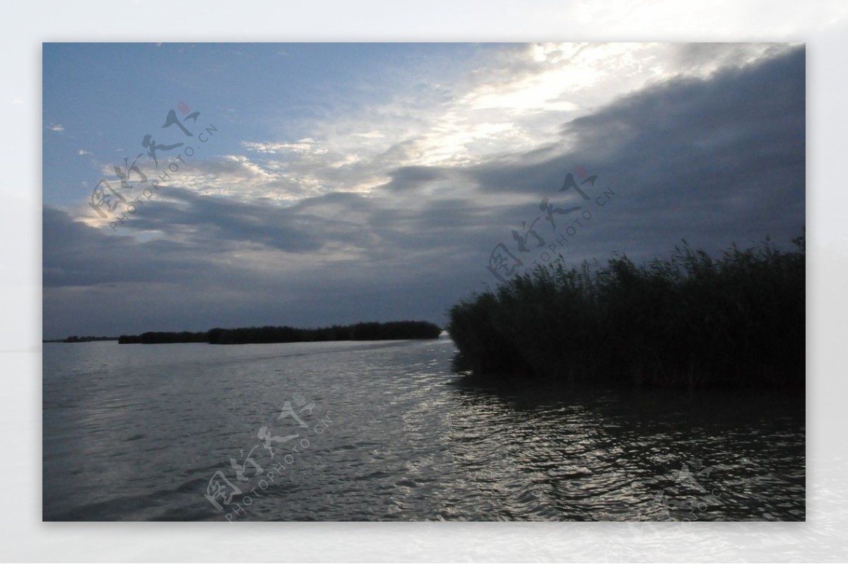 大西北河流风景图片