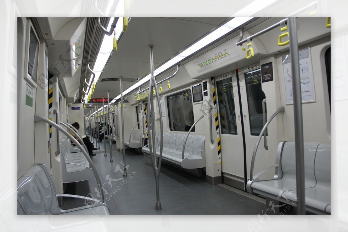 天津地铁车厢图图片