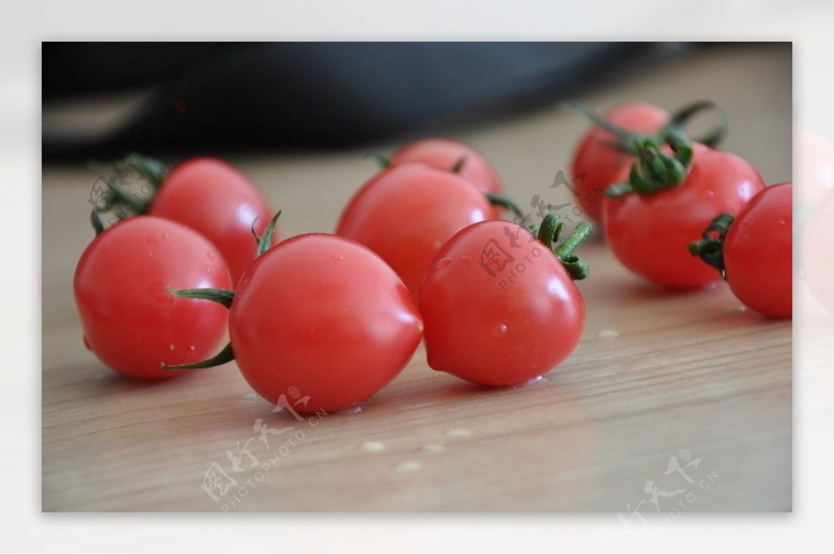 漂亮的小西红柿图片