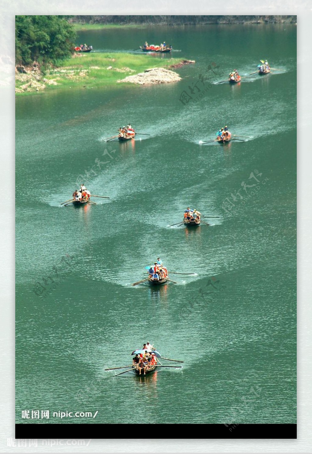 神农溪泛舟图片