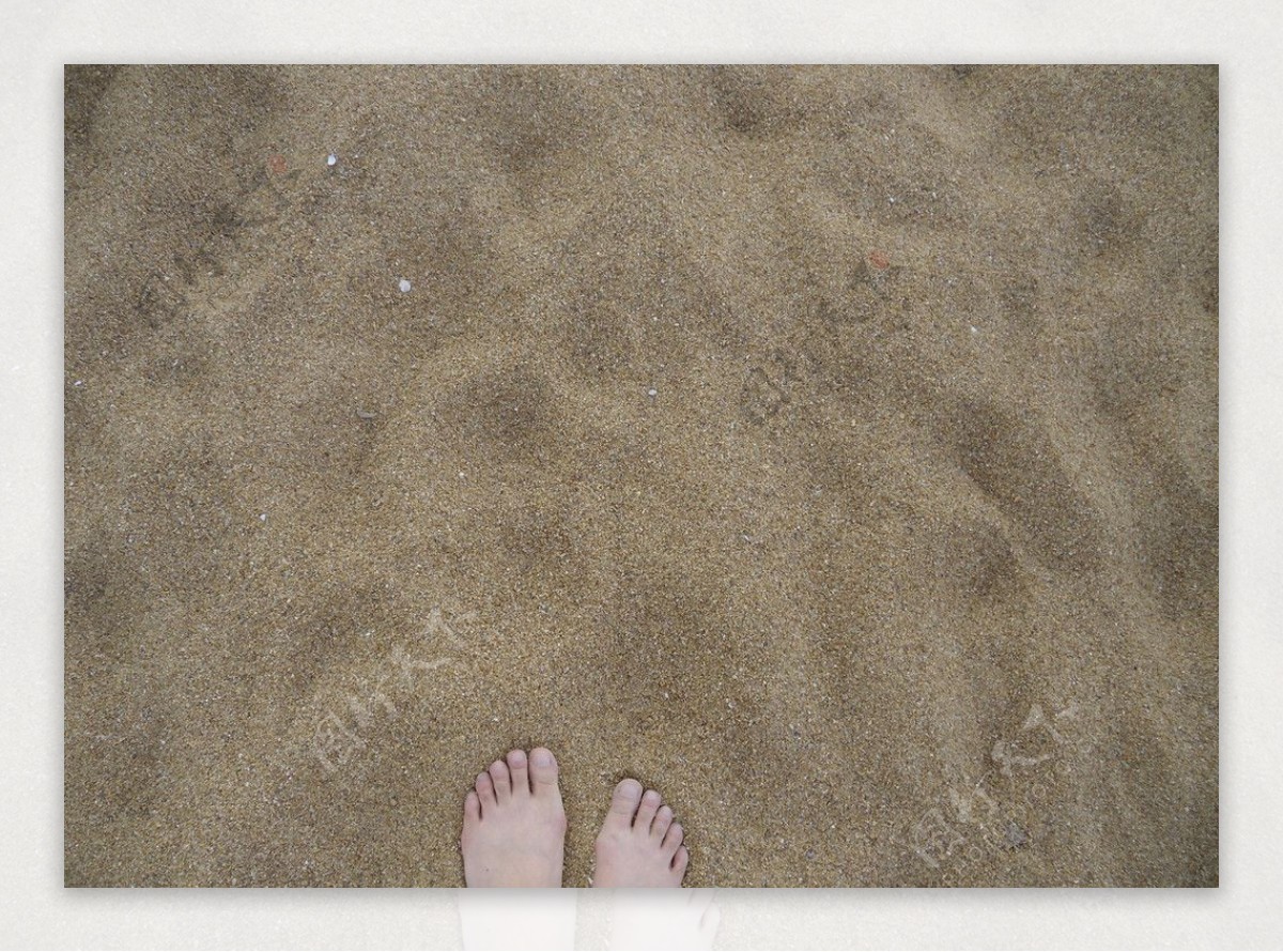 沙滩脚丫图片