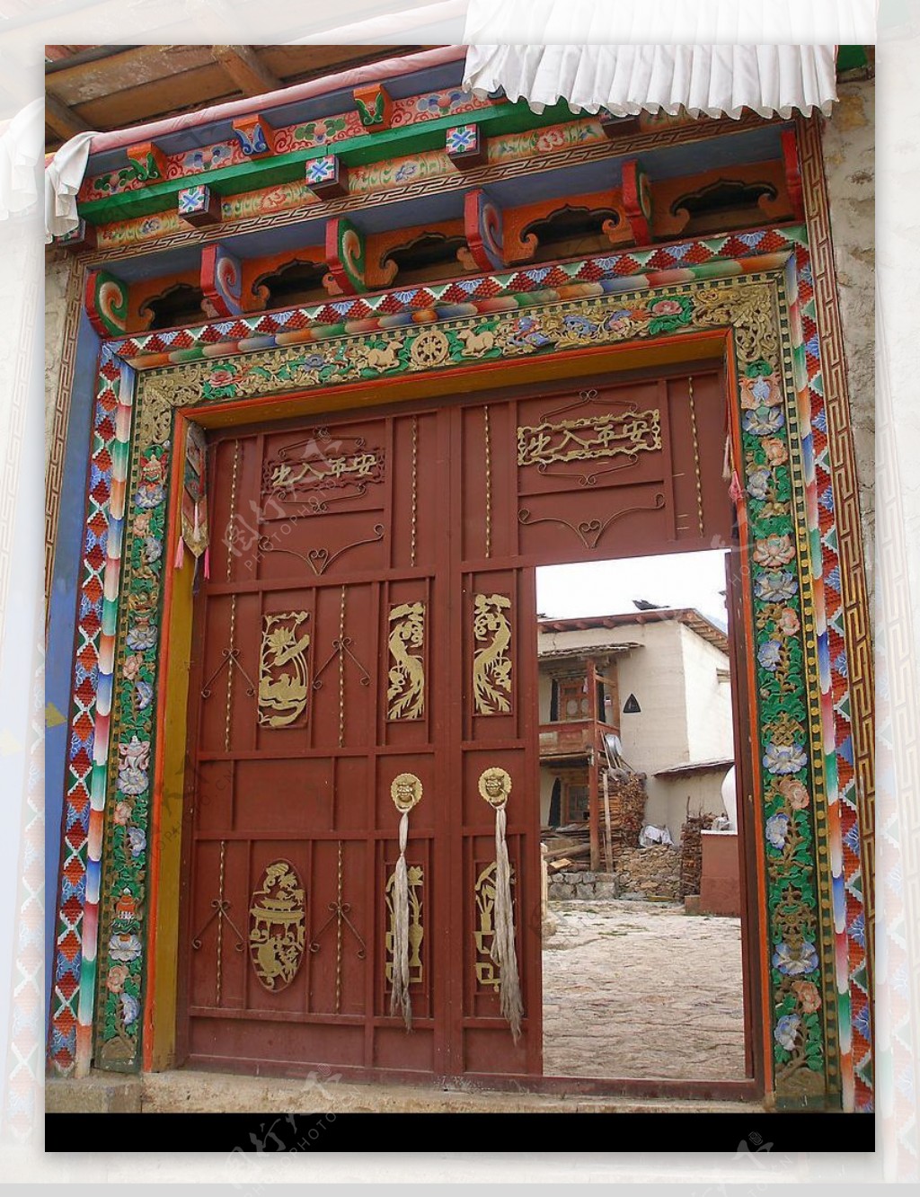西藏颂赞林寺图片