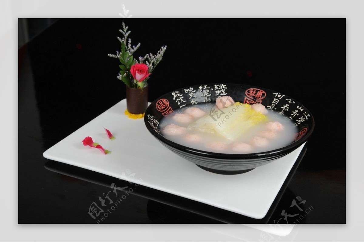 浓汤虾蓉煮白菜图片