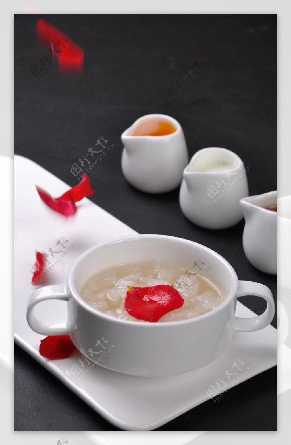 红莲椰汁炖雪蛤图片素材-编号14710686-图行天下