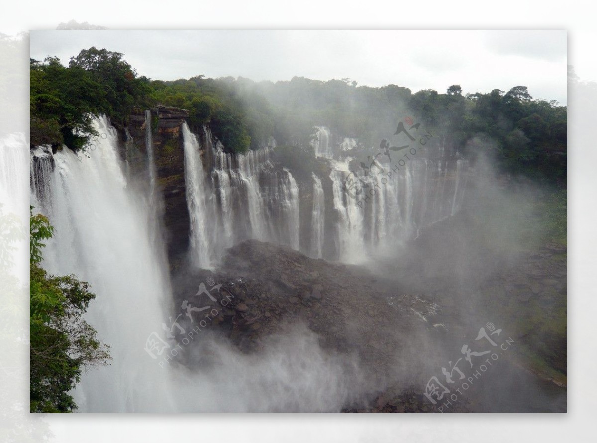 安哥拉瀑布图片