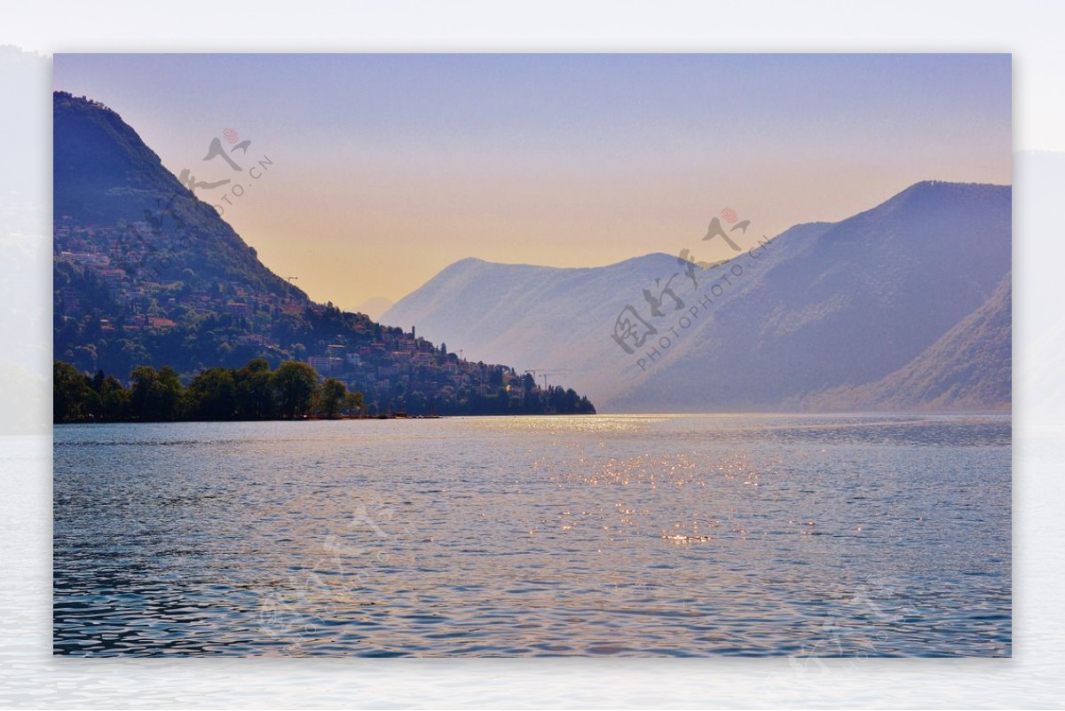 卢加诺湖畔图片