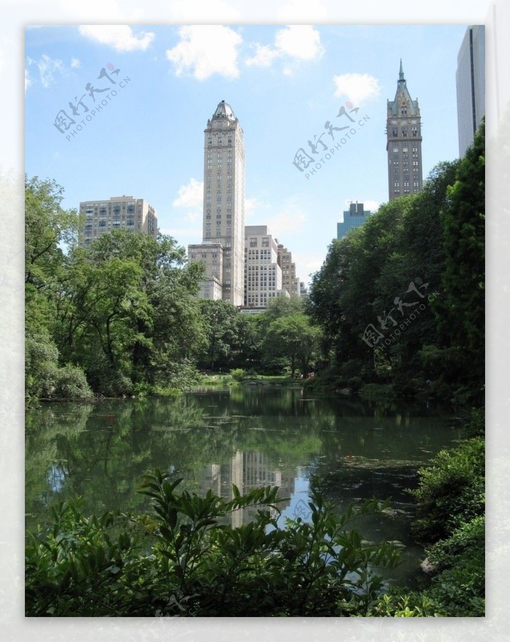 纽约中央公园周边高楼图片