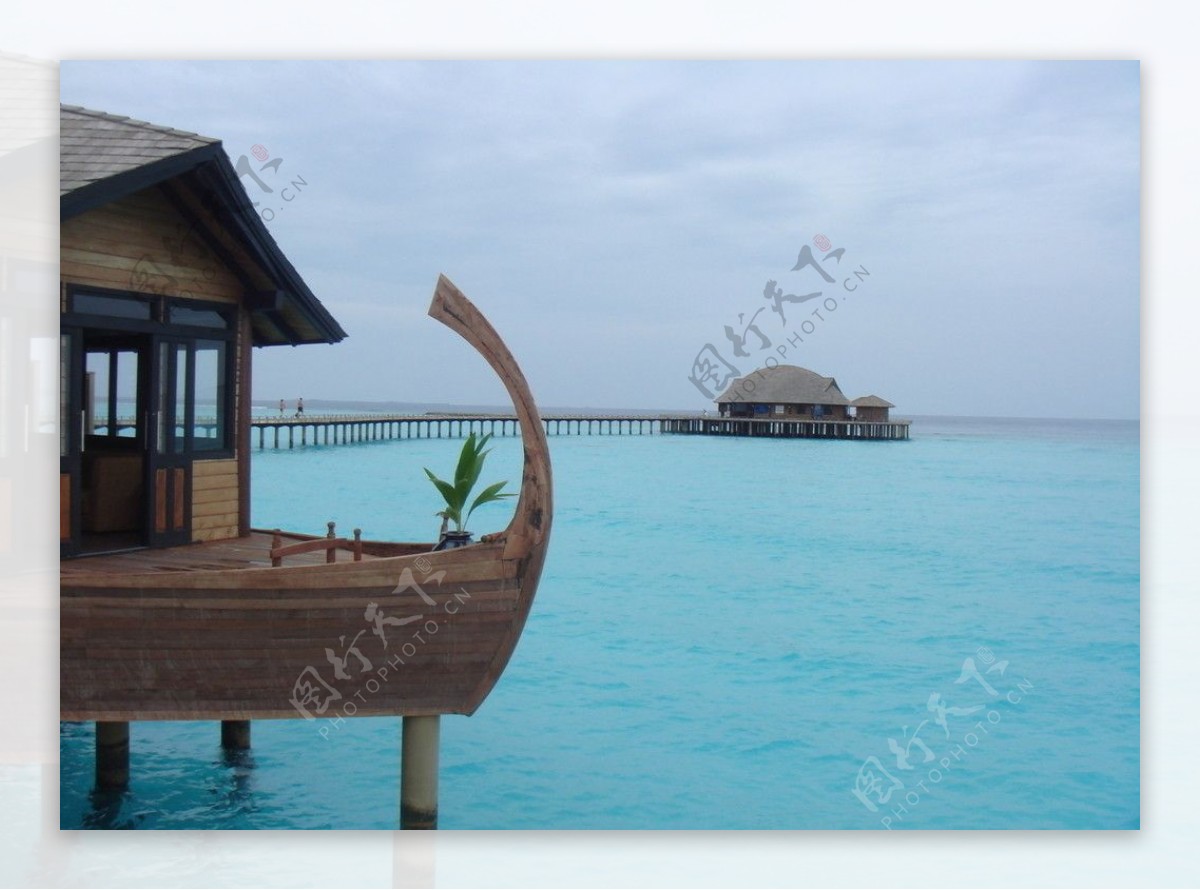 马尔代夫伊露岛海上别墅图片