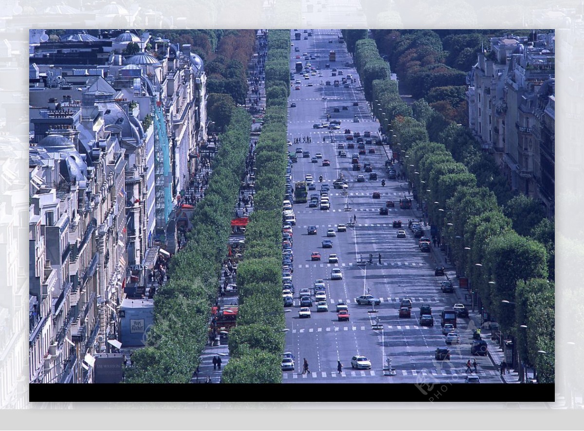 車水馬龍的法國街頭图片