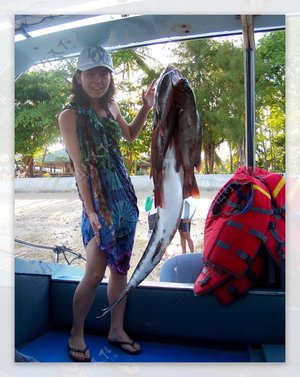 泰国普吉岛风光之捕鱼归来图片