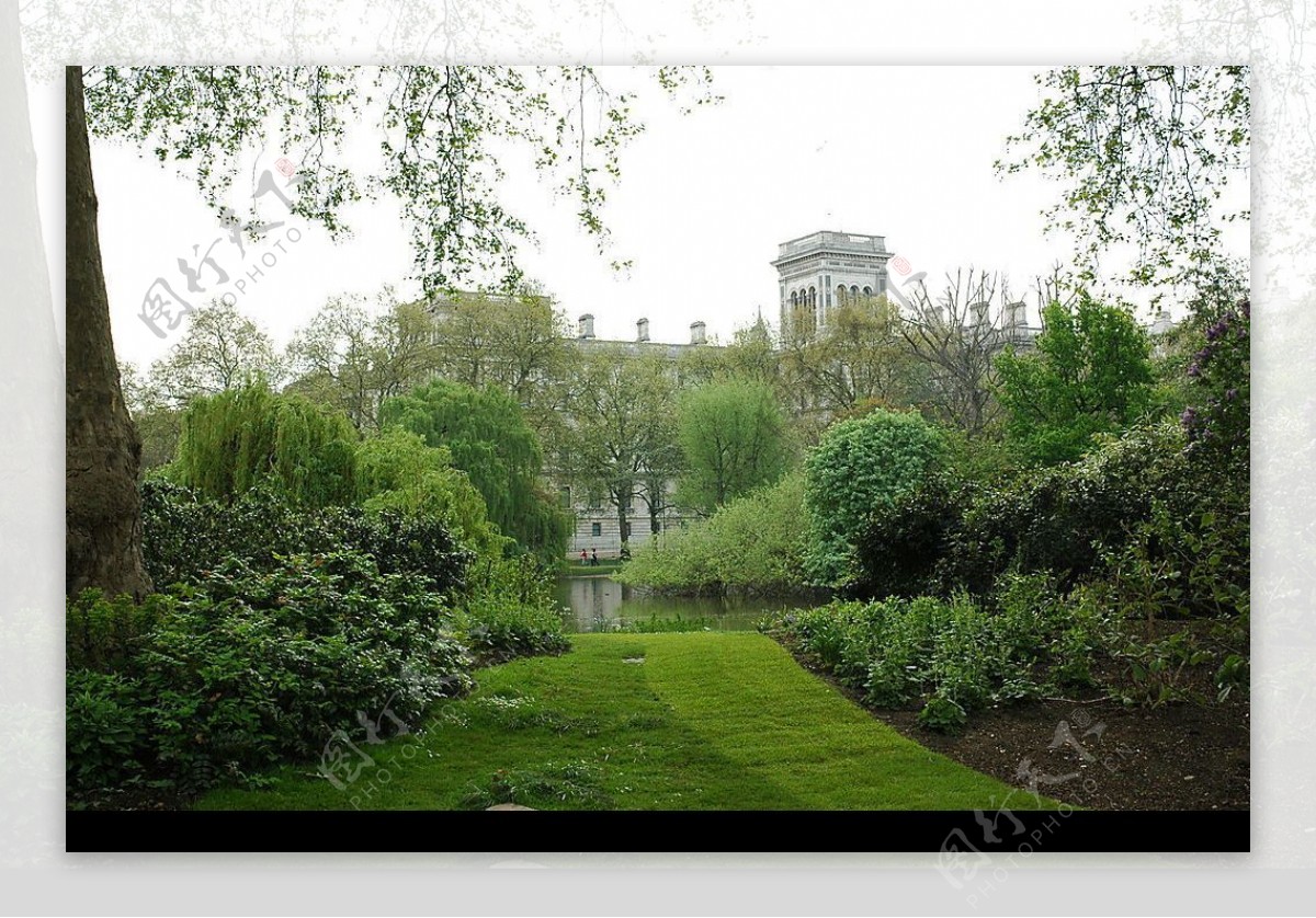 伦敦通往白金汉宫的花园图片
