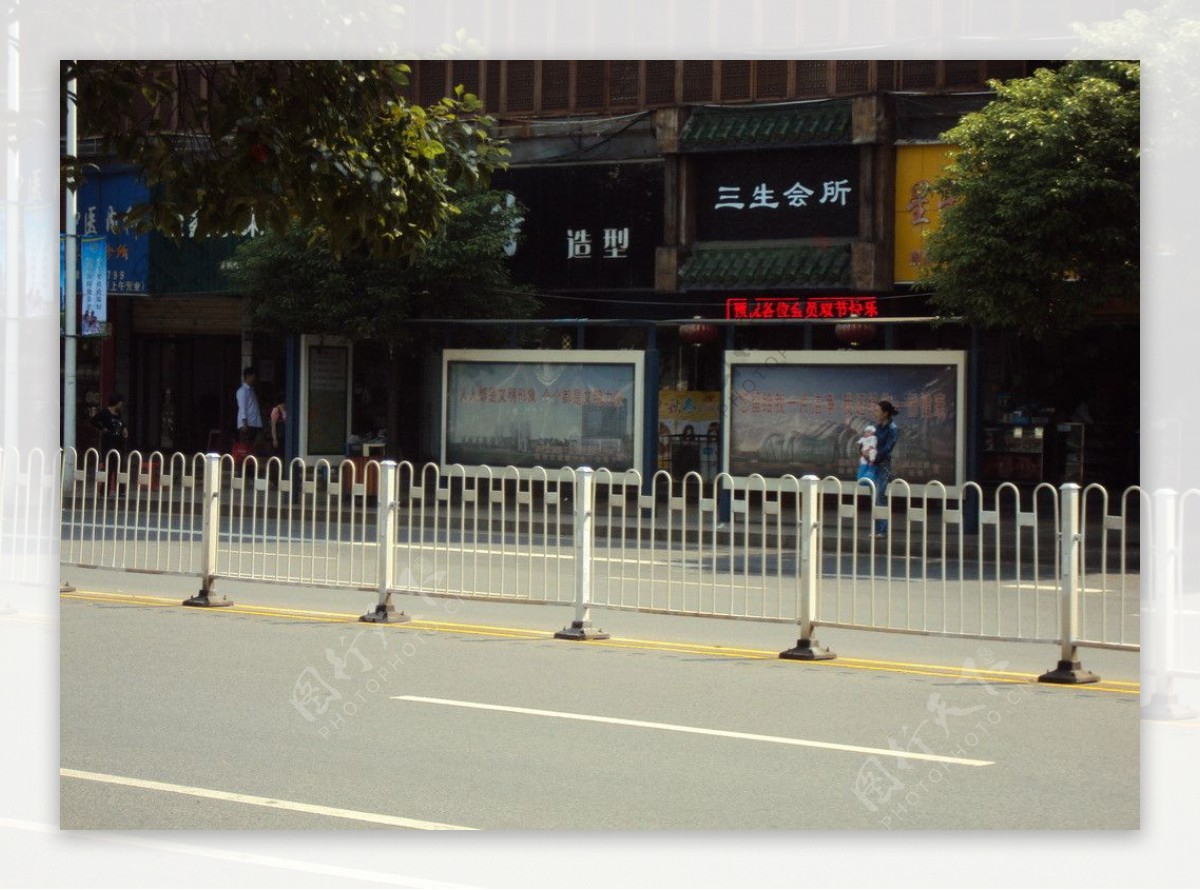 郴州公交站台图片